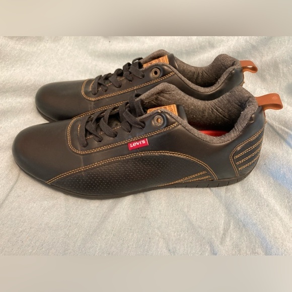 EUC Levis Sylmar Burnish Black Sneaker Comfort Size 13 - Picture 3 of 6